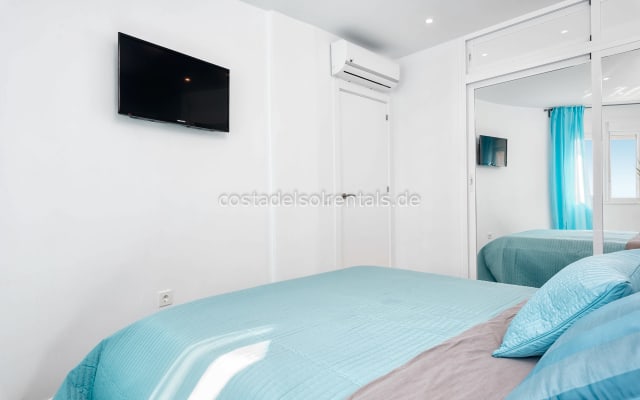 Fantastic, ultra-modern apartment Casa Ronaldo in first beach line - Picture 20