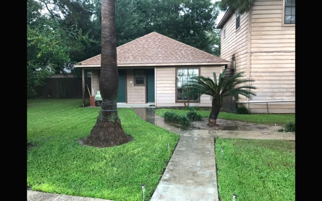 Mini Mansion in Houston  - Picture 27