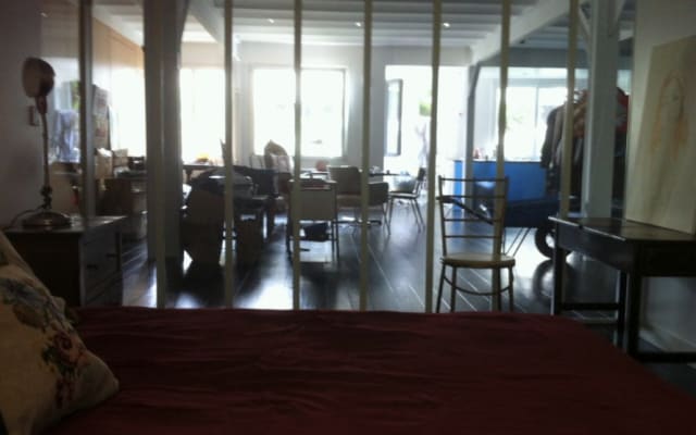 Room or just a bed in a loft 3 nights min. Open space open mind
