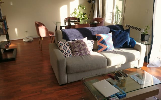 Camera accogliente con balcone