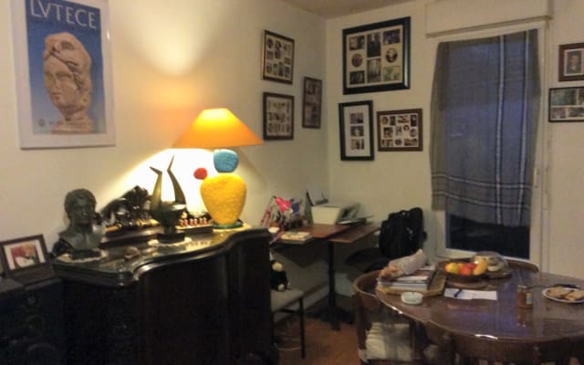 recent comfortable accommodation in Lilas, 10 minutes from the center...