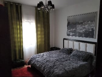 Quarto + guia turístico a preços óptimos. Serviço de recolha e entrega 