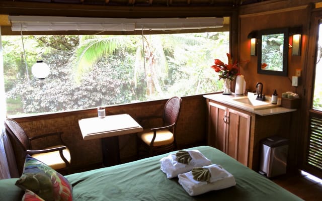 Bali Cottage en bord de mer Gazebo de yoga/massage, plage nue...