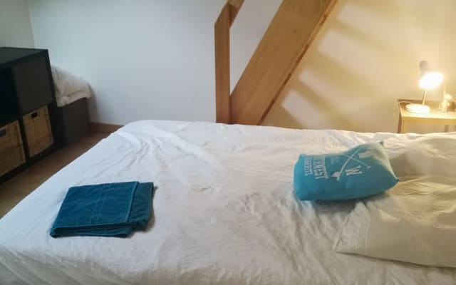 Belle chambre dans une maison d'architecte