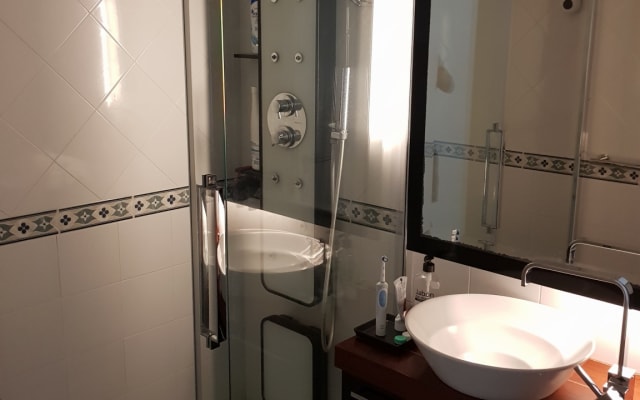 Private room in apartment Playa del ingles. - Picture 8