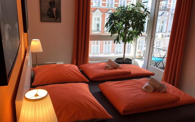 La chambre au centre du quartier gay (à Nollendorfplatz)