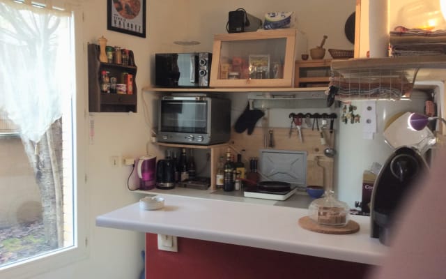 Apartment or private bedroom with garden, close to Paris center