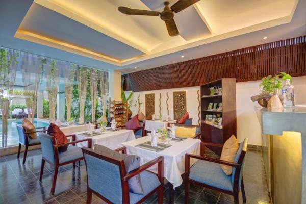 Grand King Suite - Picture 7