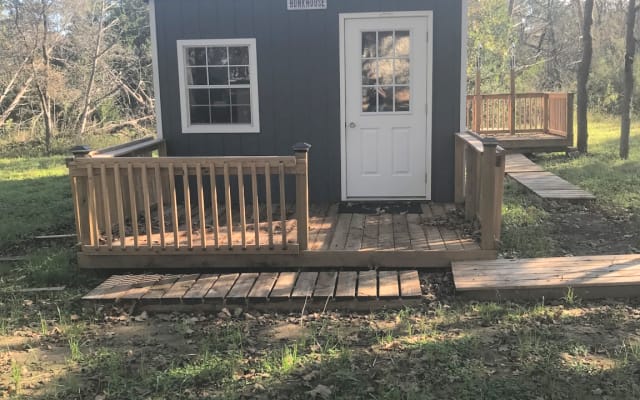 Bear Ranch Bunkhouse Bunk #4 - Picture 1