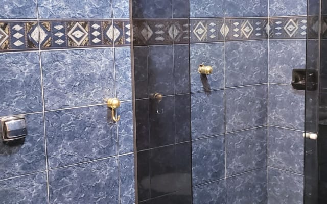 Privatzimmer mit Klimatisierung