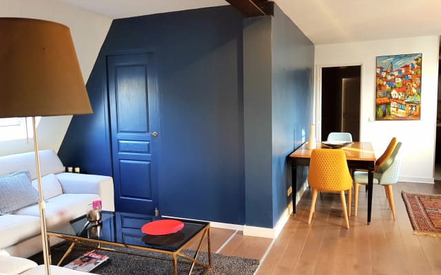 Heart of Paris! One room in a newly decorated flat