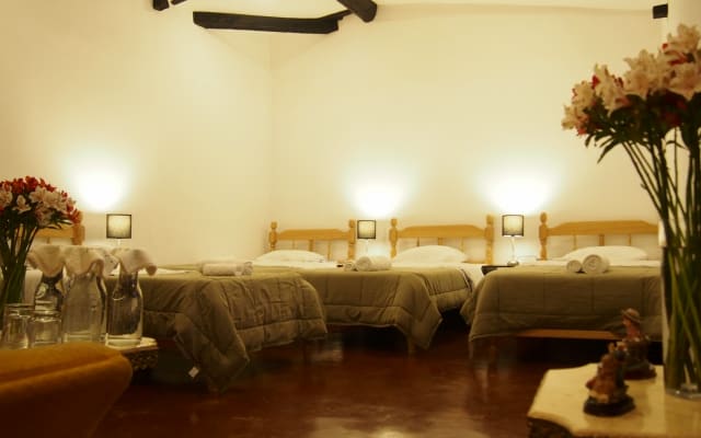 El Alamo Éllukar Room.