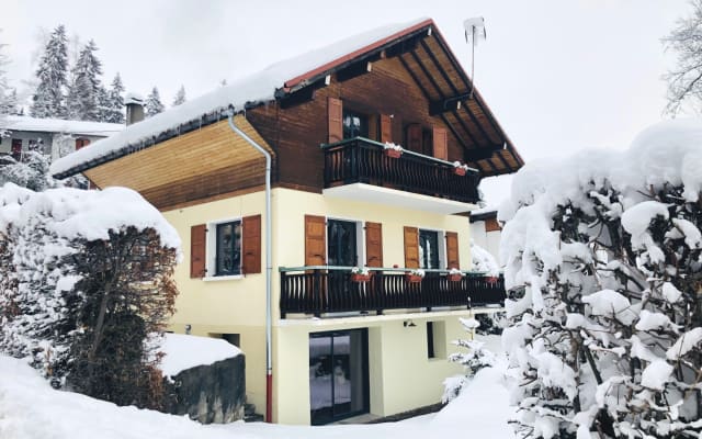 Shared - Unique Renovated Chalet with Jacuzzi and Sauna near Chamonix