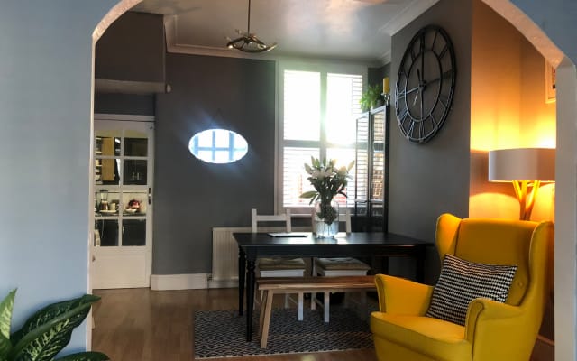 Maison victorienne, chambre double confortable, avec petit déjeuner !