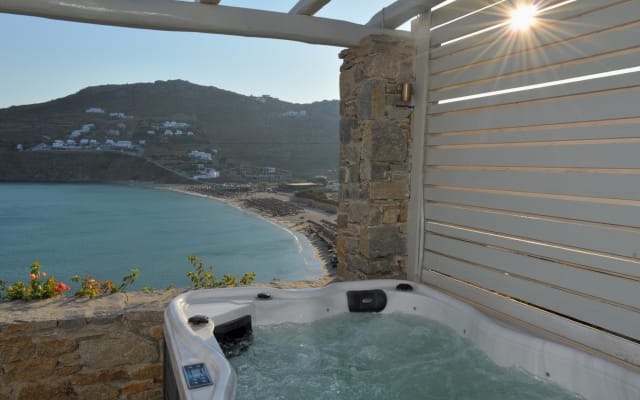 3 BEDROOM HOUSE BY THE BEACH WITH SEA VIEW - Picture 17