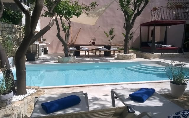The Manor - Villa storica privata con piscina a Rethymno, Creta