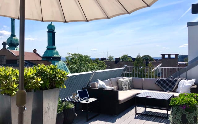 Amazing City Penthouse – Private room& bath – 50sqm rooftop terrace