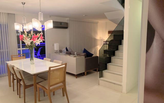 Duplex di design - 3 letti 2,5 bagni Jacuzzi/Bbq