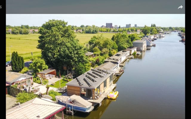 Privatzimmer auf einem Hausboot (inkl. Sauna-Infrarot)