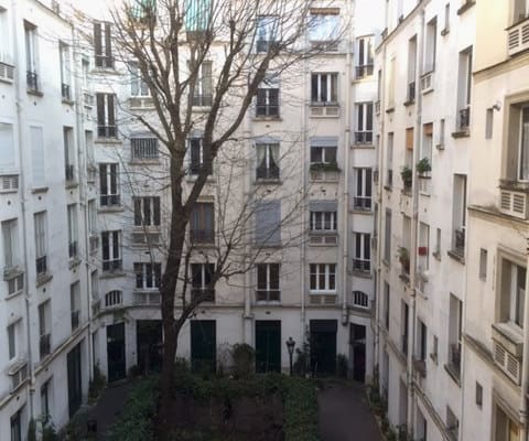 CHAMBER PARIS ETOILE-PORTE MAILLOT