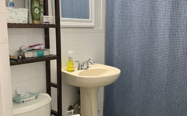 Clothing Free (or Optional) Apt Near Everything - Picture 9