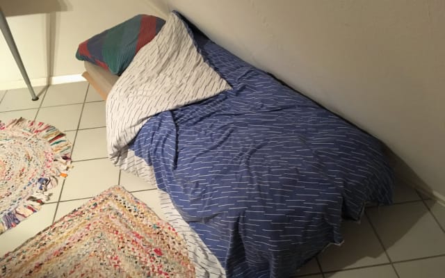 Zimmer im Cubehouse, im Stadtzentrum, in der Nähe von U-Bahn und Zug - Foto 14