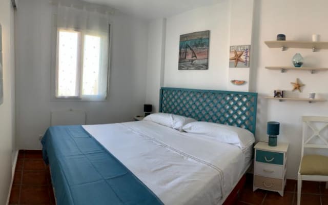 FKK-Penthouse, Sonnenterrasse, XXXL-Bett, WIFI und Klimatisierung