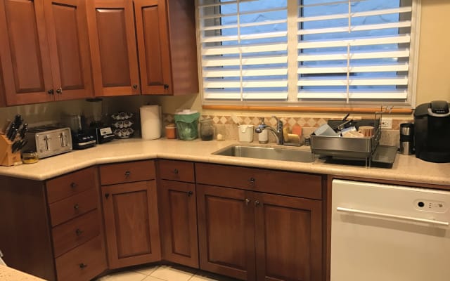 Sunny Rm in 3 bd/1.5 ba Shared Home in Oakland, Near SF - Picture 6
