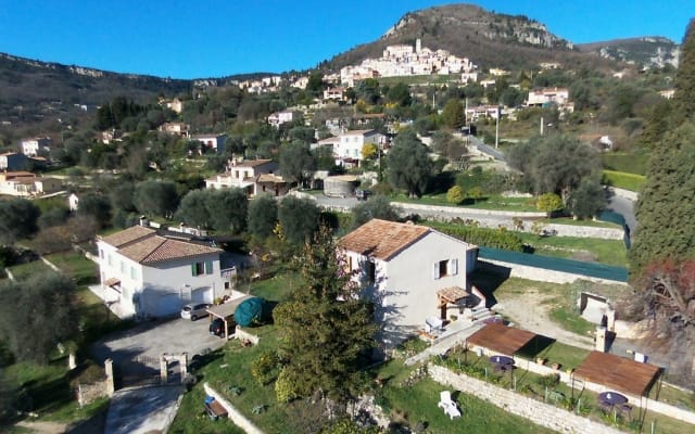 LA MAISON DE NOELIE 1. ETAGE STANDORTE-06, RUHIG, 30 MIN VON CANNES