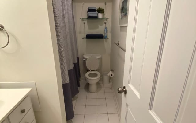 Charming Swann Street 1 Bedroom Apartment - DuPont Circle - Picture 10