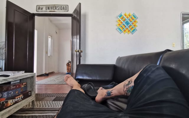 MEIN HAUS IST DEIN HAUS IM BESTEN VIERTEL DER STADT MEXIKOS.