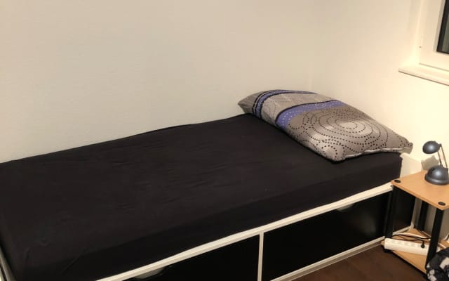 Gemütliches Zimmer in einer neuen Wohnung