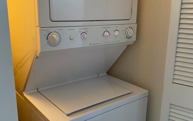 Sunny & spacious Uptown bedroom w/ private bath - Picture 8