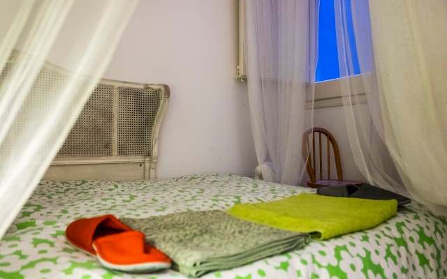  DOUBLE ROOM NUDIST NEAR PL ESPAÑA AND SANTS ST