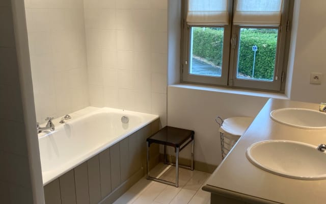 Chambre privée dans une belle maison rétaise - Photo 6