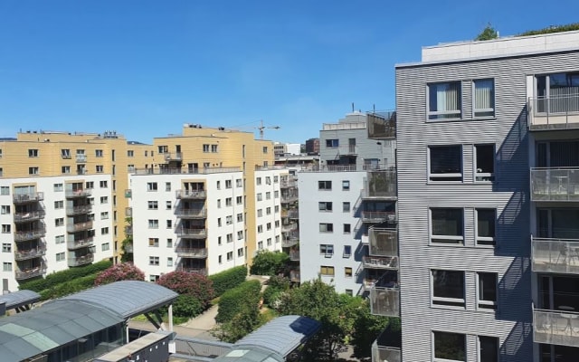 Quarto pequeno junto à estação central de Oslo