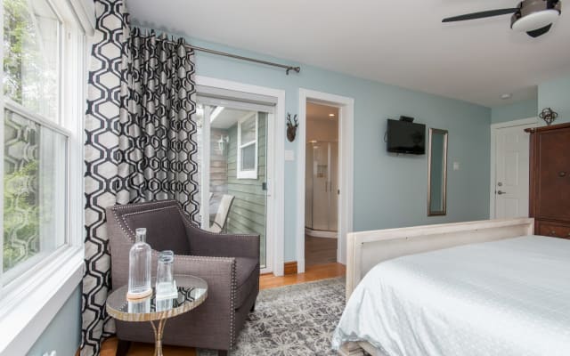 Craigleith Manor Boutique Bed & Breakfast - Mountain Suite