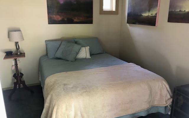 Beautiful Courtyard Guest Room 2