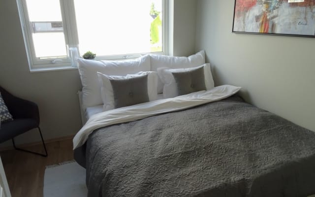 Quarto privado moderno a uma curta distância a pé do centro de Oslo