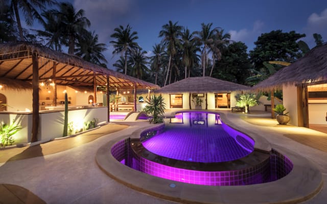 Baan Thamarchat, 2 villas, 2 piscinas, 10 habitaciones y Espacio de...