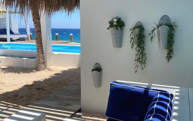 Private pool at Beach House in historic culinary Pietermaai Curacao. - Picture 13