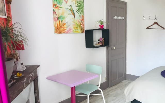 Quarto privado em Nancy Parc Ste Marie / Bairro Termal e Artem