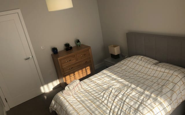 Riverside apartment - Fulham/Chelsea border