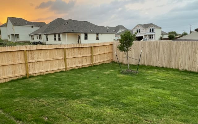 Casa nova a menos de 5 minutos da base de Lackland.