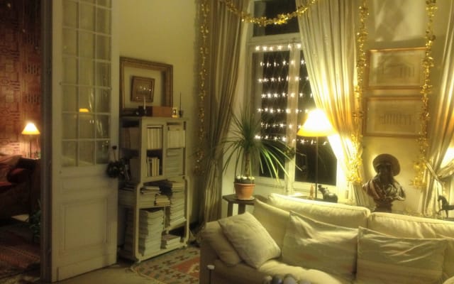The place to be - Bed 160 cm ,to share/ room 30 m2)