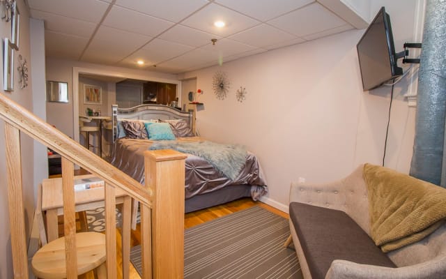 Boston,Fenway,Longwood Medical,renovated studio,T