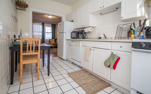 Close to Longwood Medical, public transit, sunny