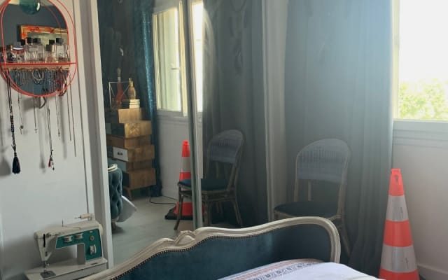 Room in a beautiful apartment in Villeurbanne