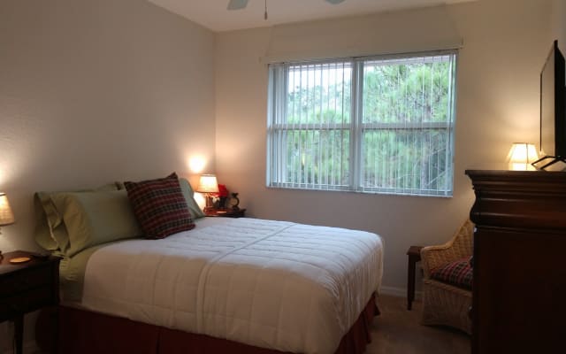Ft. Lauderdale Winterferienvermietung-Privates Bad, $1.209/mo