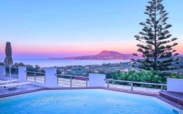 Piscine chauffée de Casa di Creta